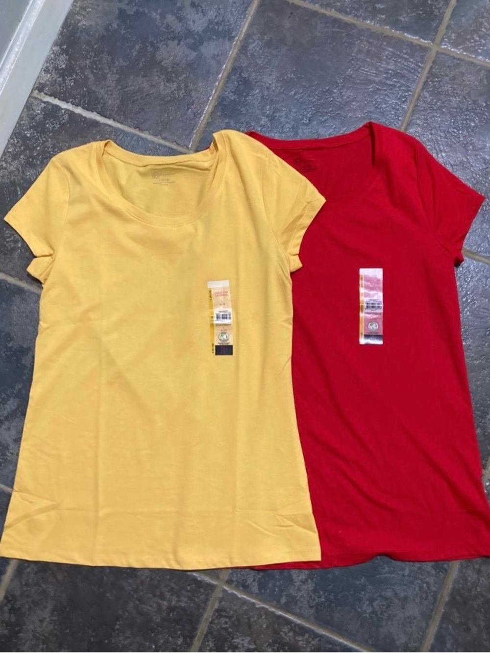 Women's Scoop Neck Longer Style T-Shirts.  Red and Yellow Size L 11-13